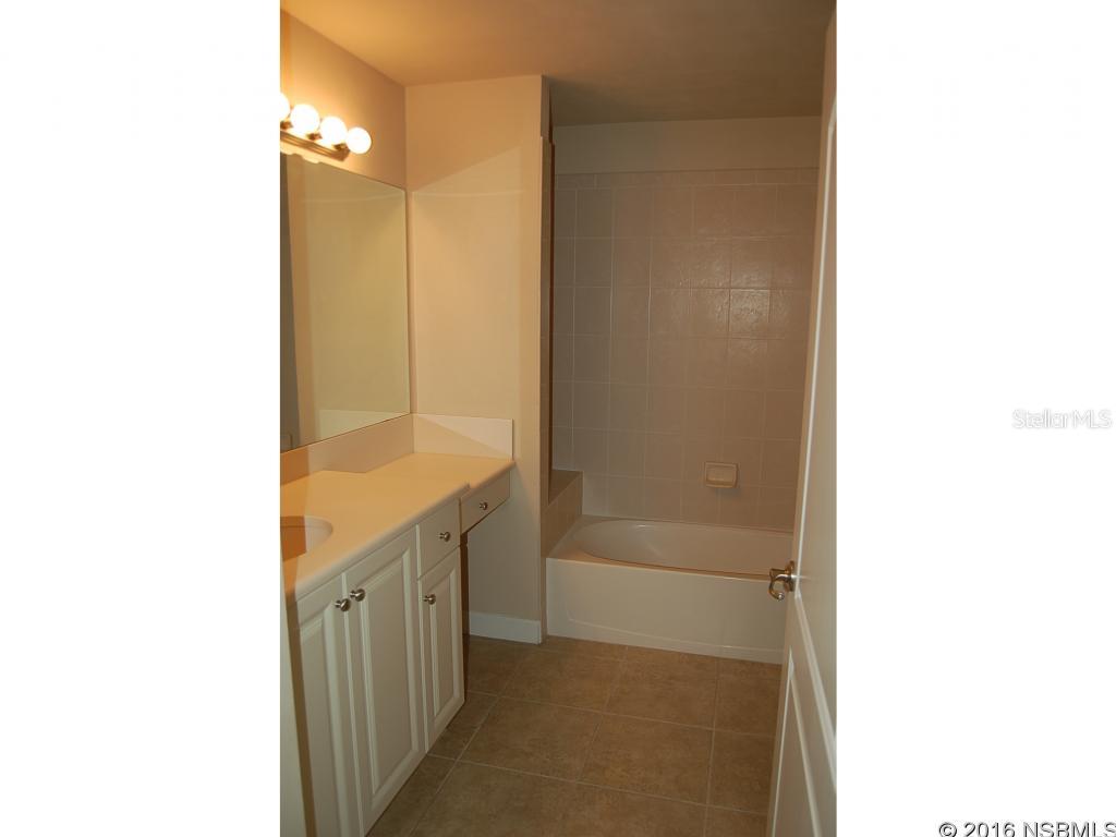 Tuscany Square 01 Condo - Residential