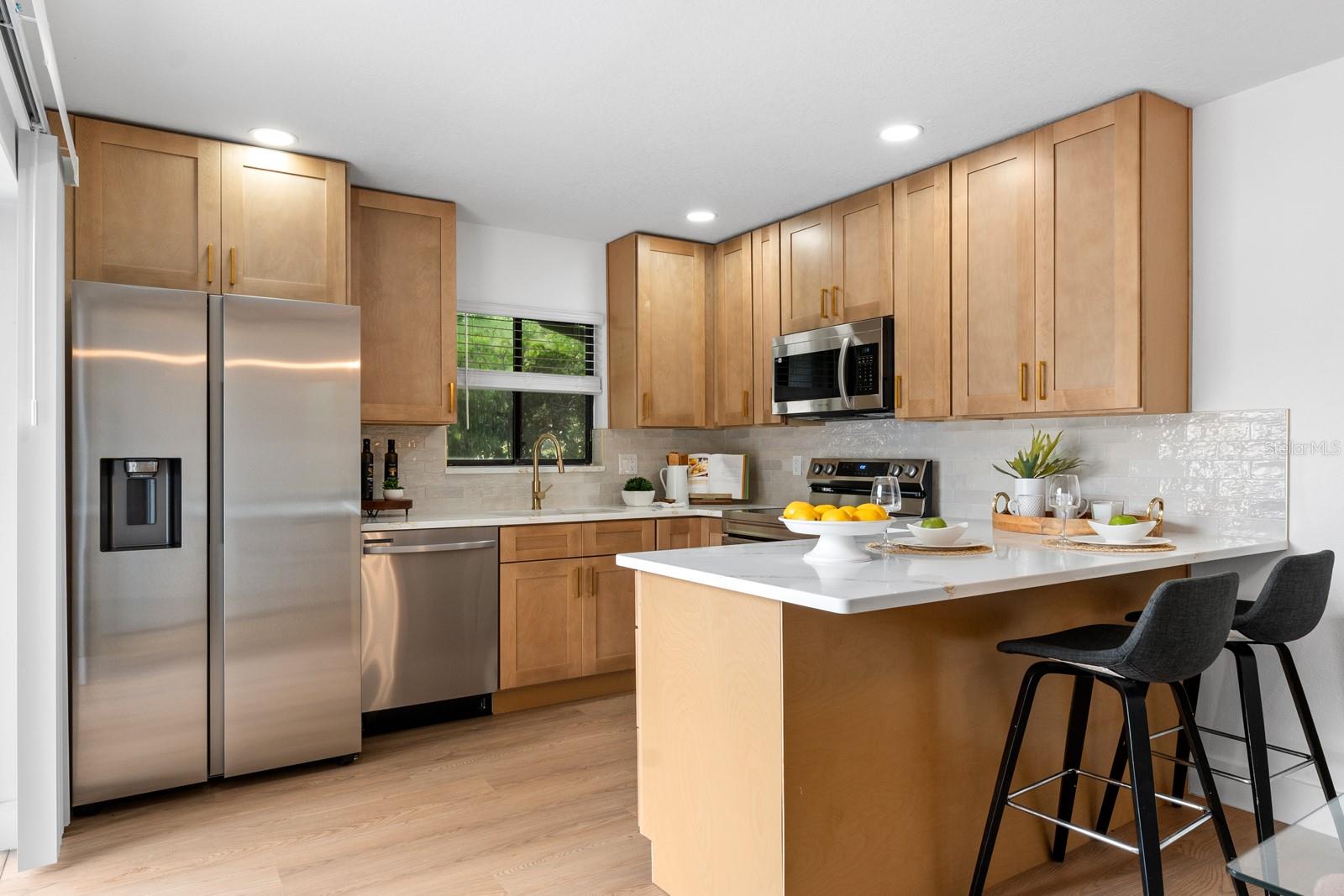 OAK TRACE UNIT I - Residential