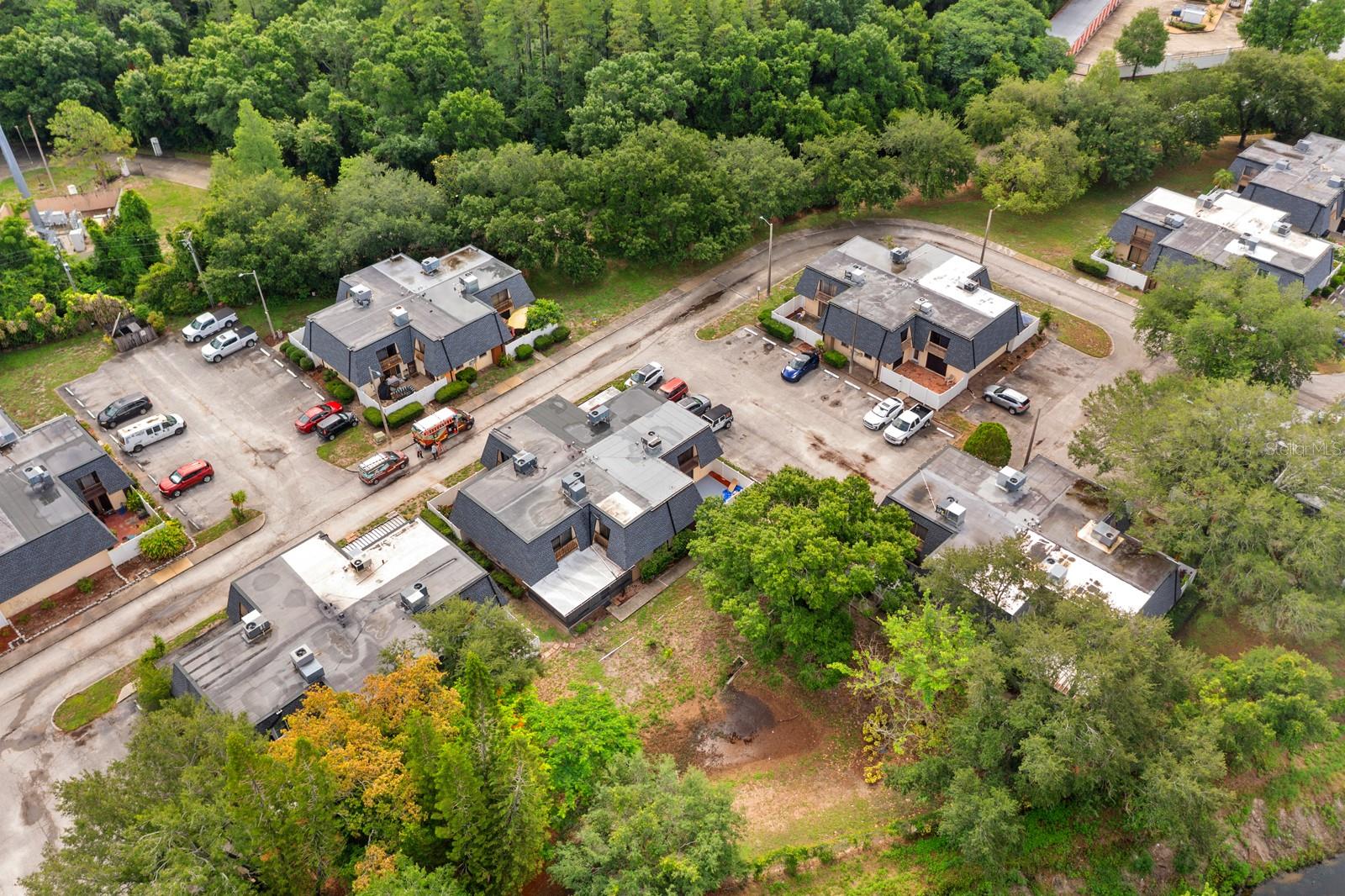 OAK TRACE UNIT I - Residential
