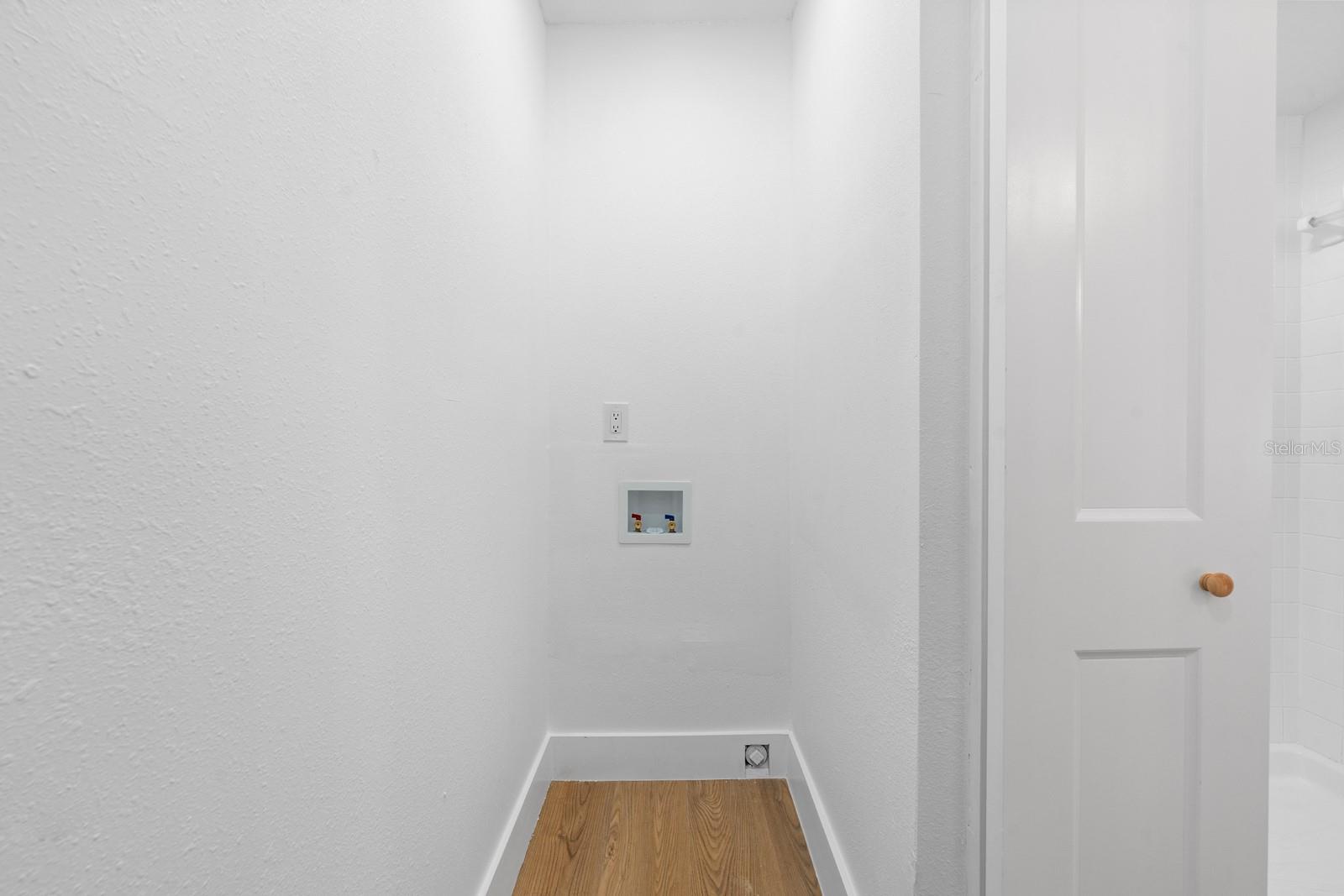 OAK TRACE UNIT I - Residential
