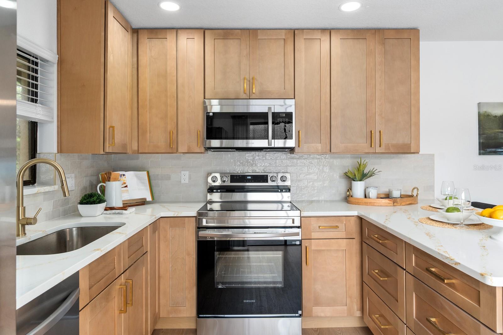 OAK TRACE UNIT I - Residential