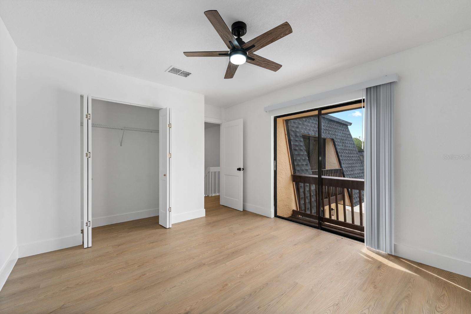 OAK TRACE UNIT I - Residential