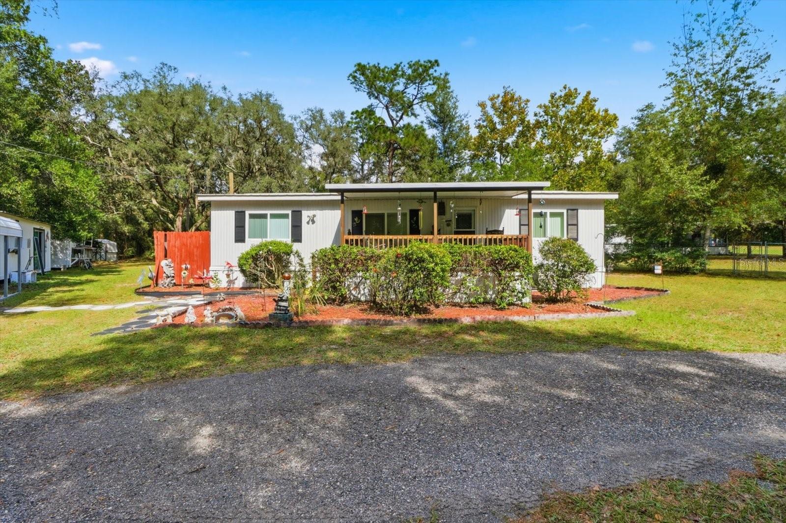 2911 E RACCOON COURT