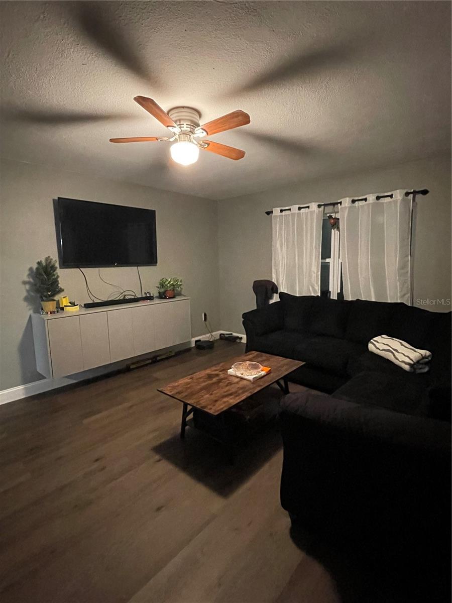 WORNS PARK - Residential