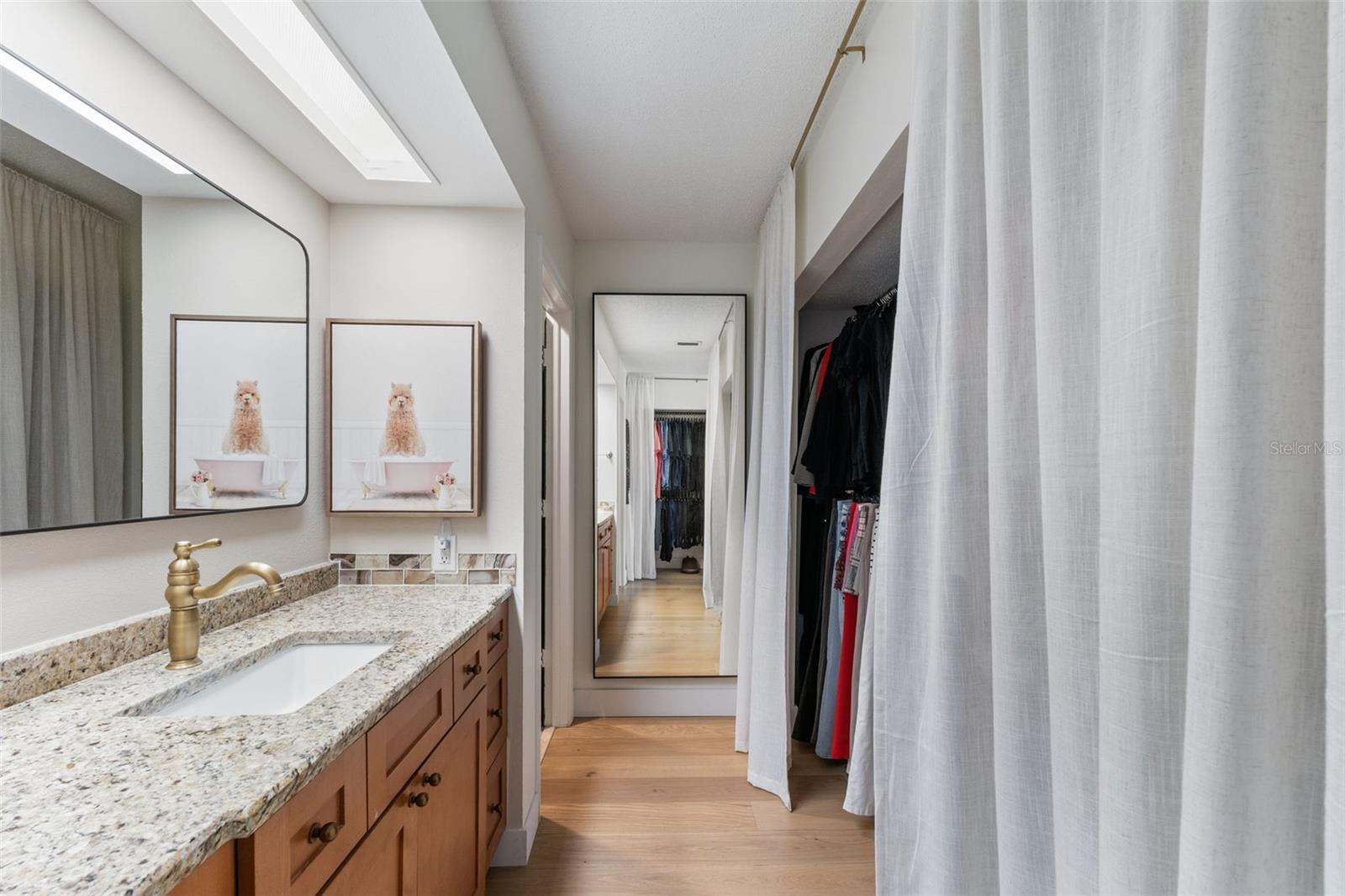 DOLLY BAY A VILLAGE ON LAKE TARPON - Residential