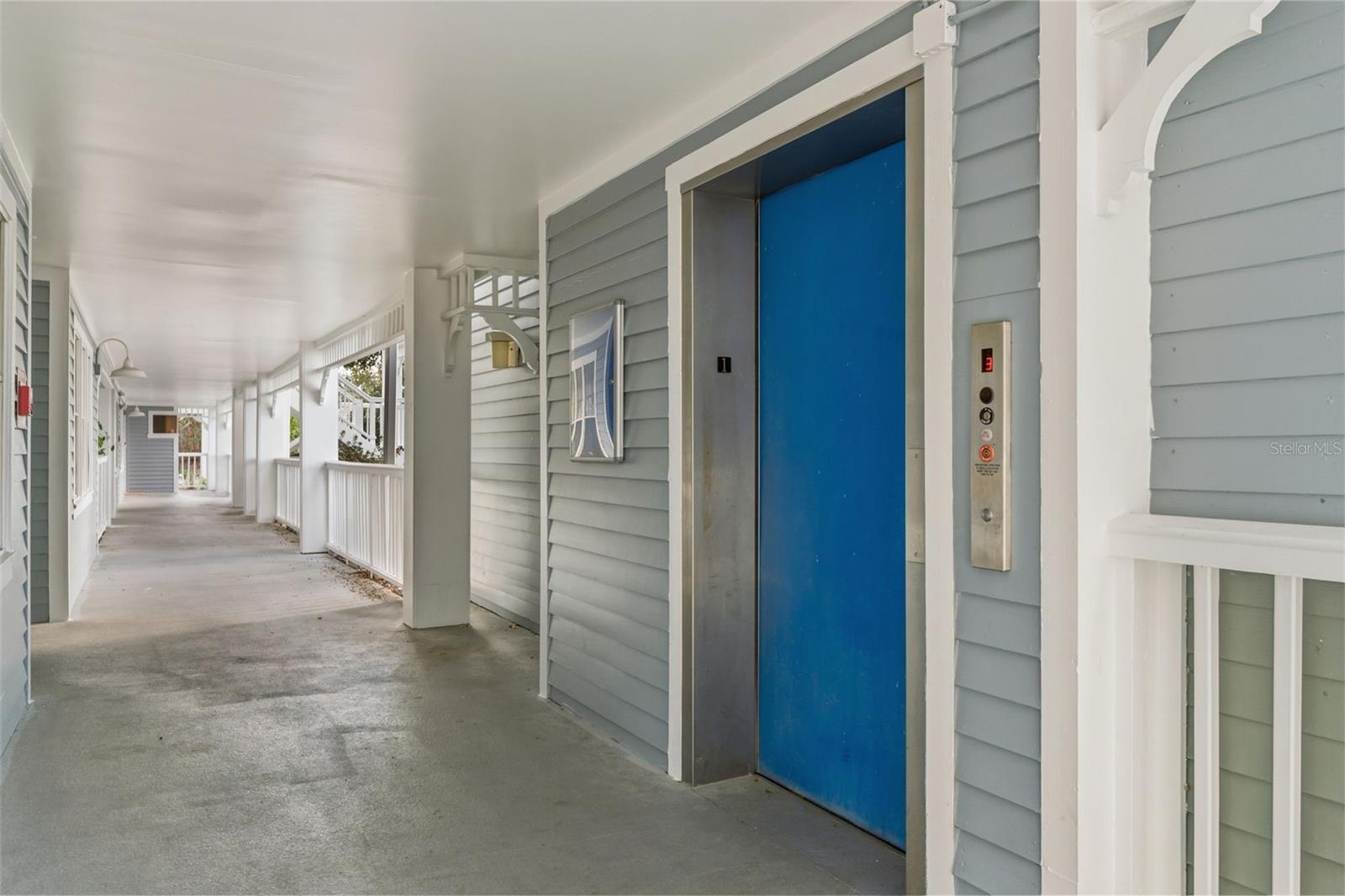 DOLLY BAY A VILLAGE ON LAKE TARPON - Residential