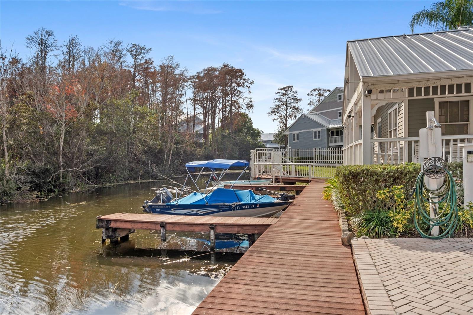 DOLLY BAY A VILLAGE ON LAKE TARPON - Residential