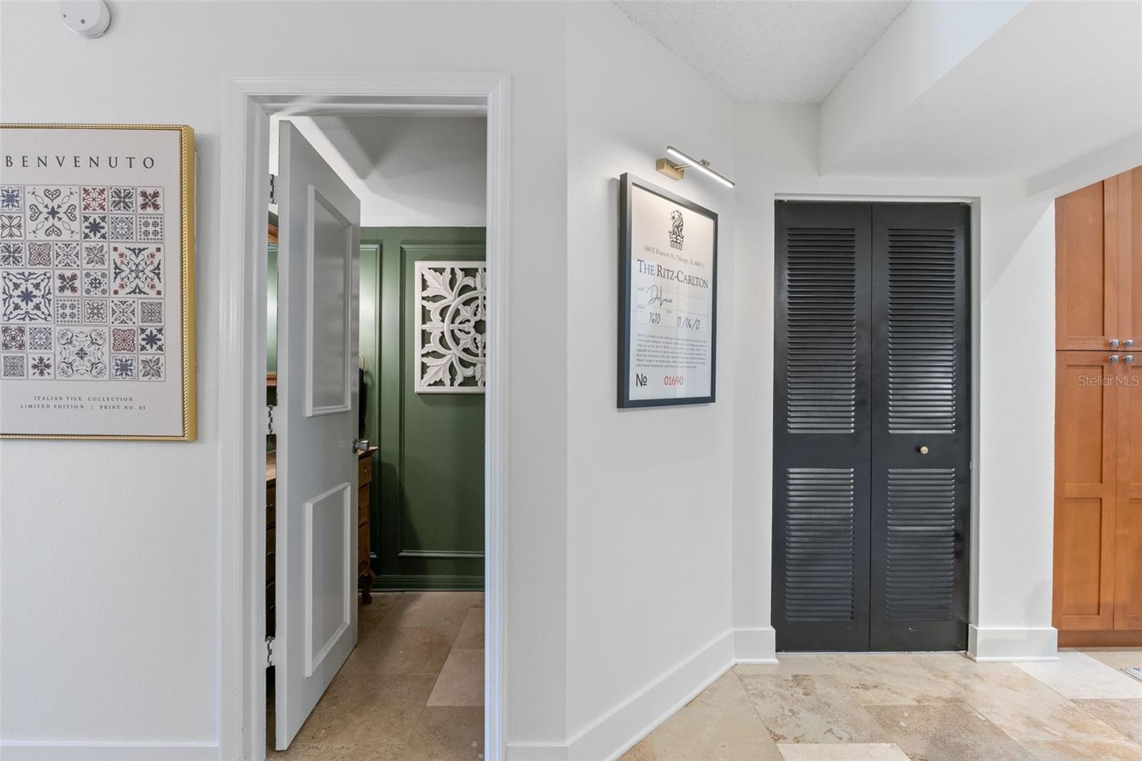 DOLLY BAY A VILLAGE ON LAKE TARPON - Residential