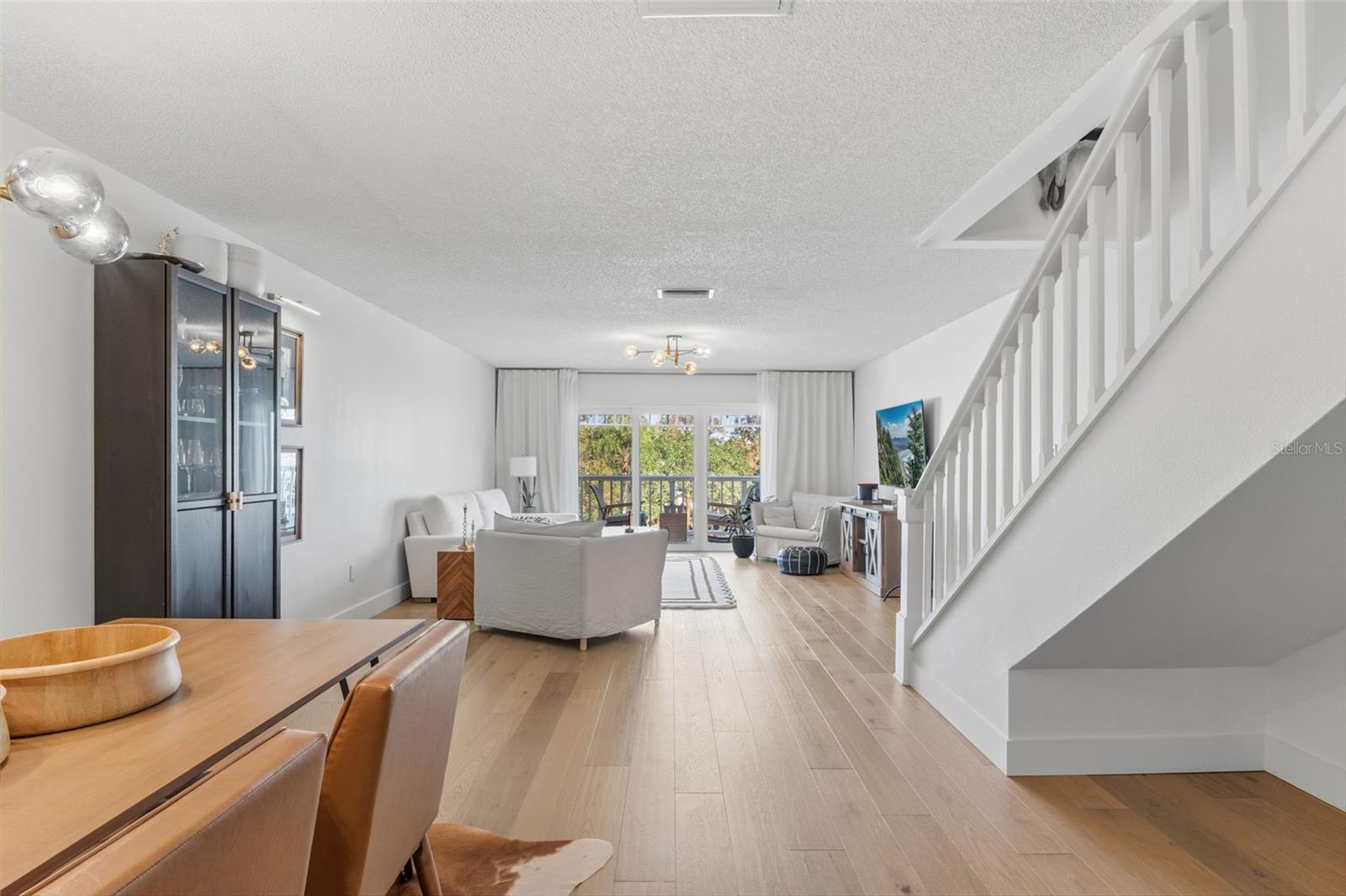 DOLLY BAY A VILLAGE ON LAKE TARPON - Residential