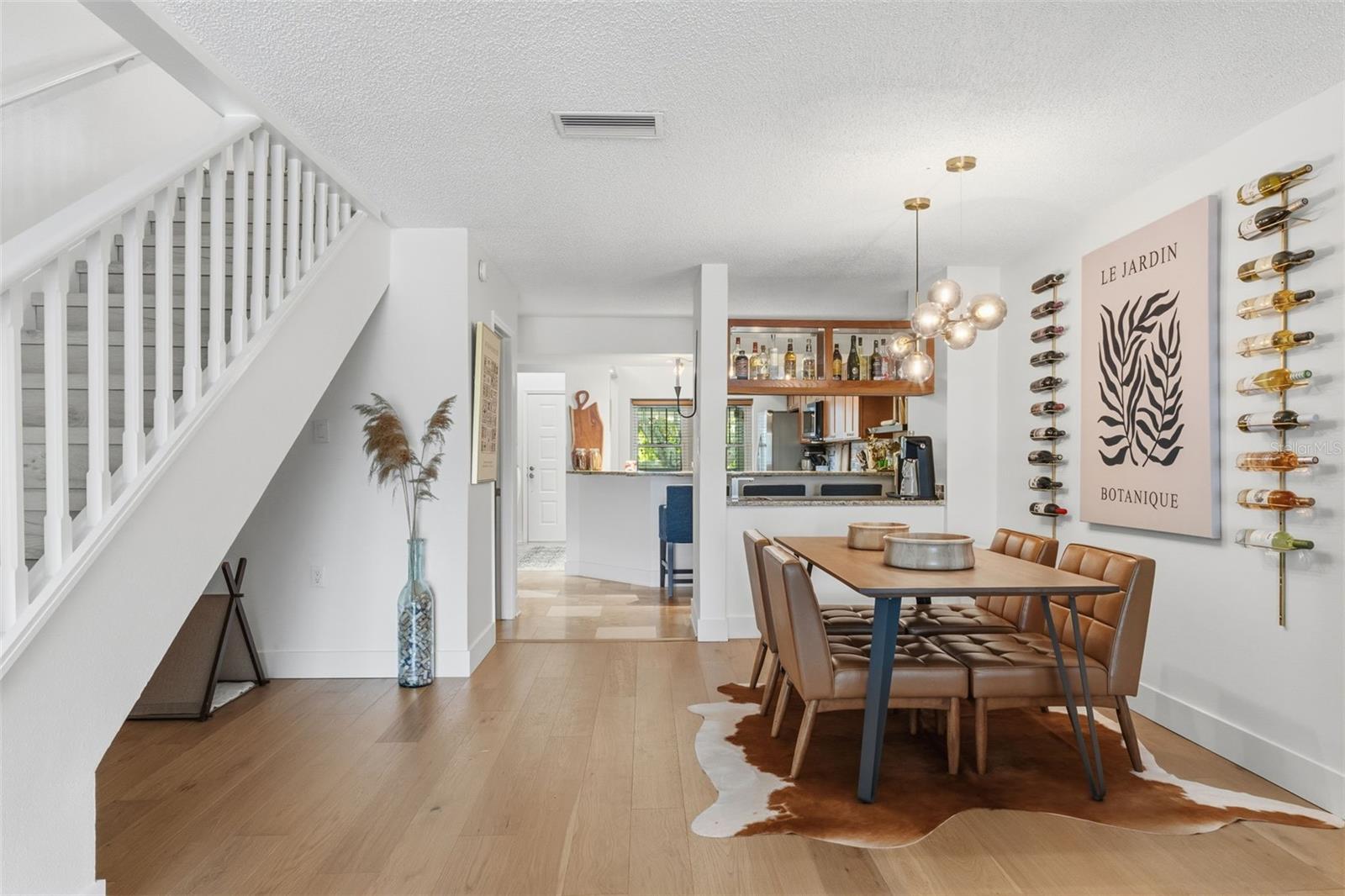 DOLLY BAY A VILLAGE ON LAKE TARPON - Residential