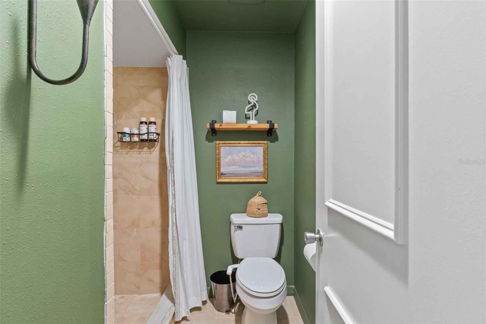 DOLLY BAY A VILLAGE ON LAKE TARPON - Residential