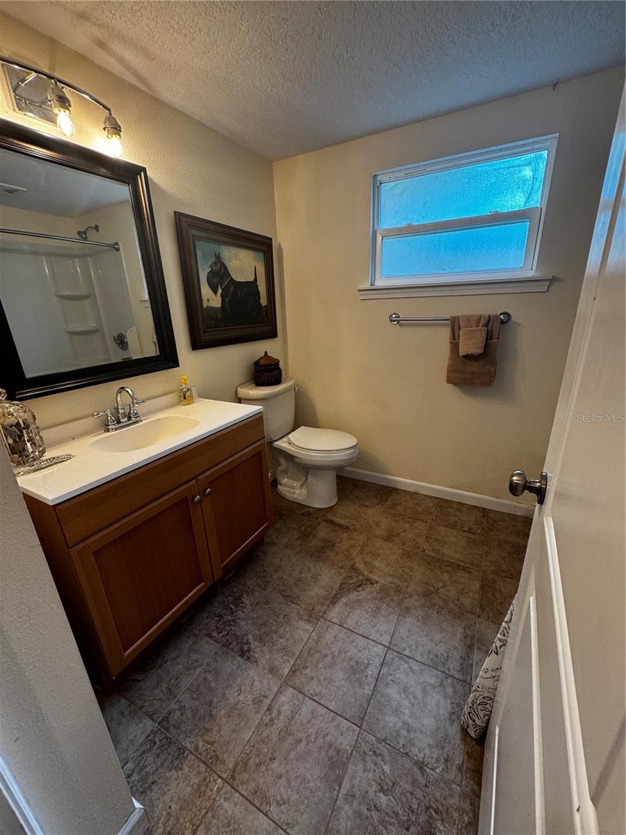 MOUNT CROMER ESTATES - Residential Lease