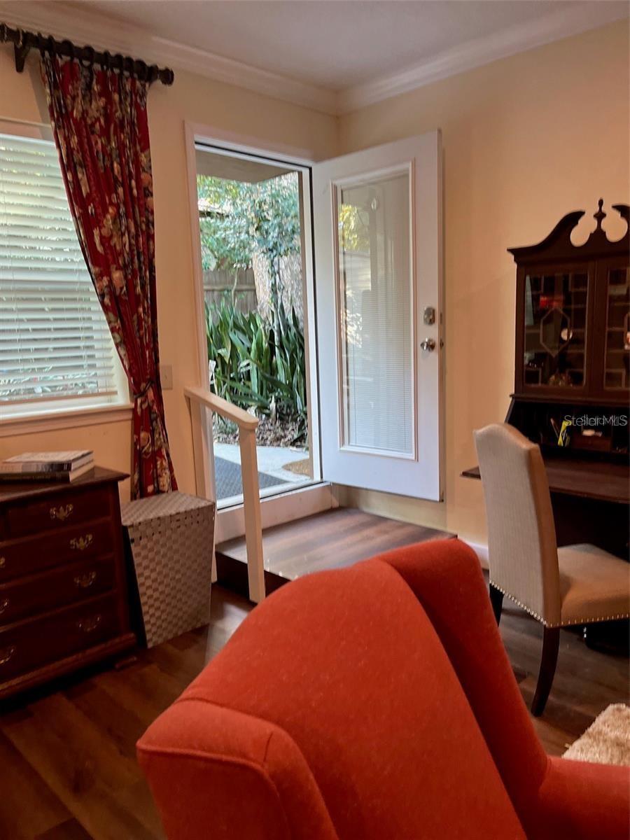 MOUNT CROMER ESTATES - Residential Lease
