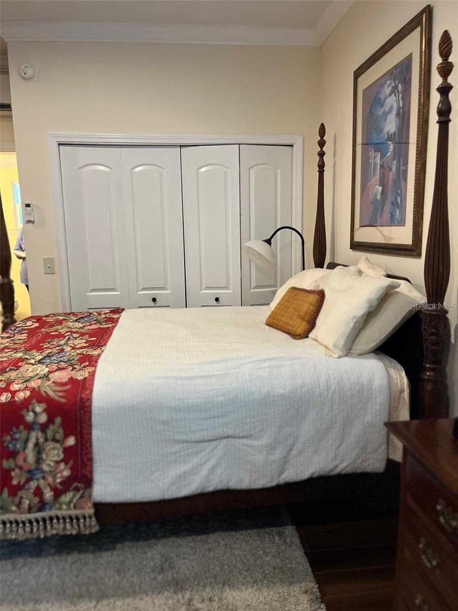 MOUNT CROMER ESTATES - Residential Lease