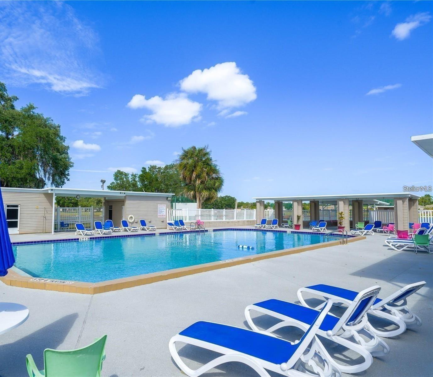 LAKESHORE CLUB - Residential