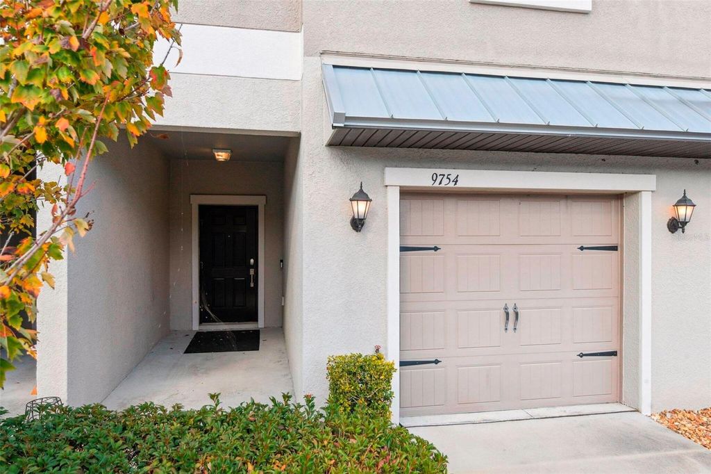 Photo of 9754 Pembrooke Pines Drive, Sun City Center, FL 33573 (MLS # O6372124)