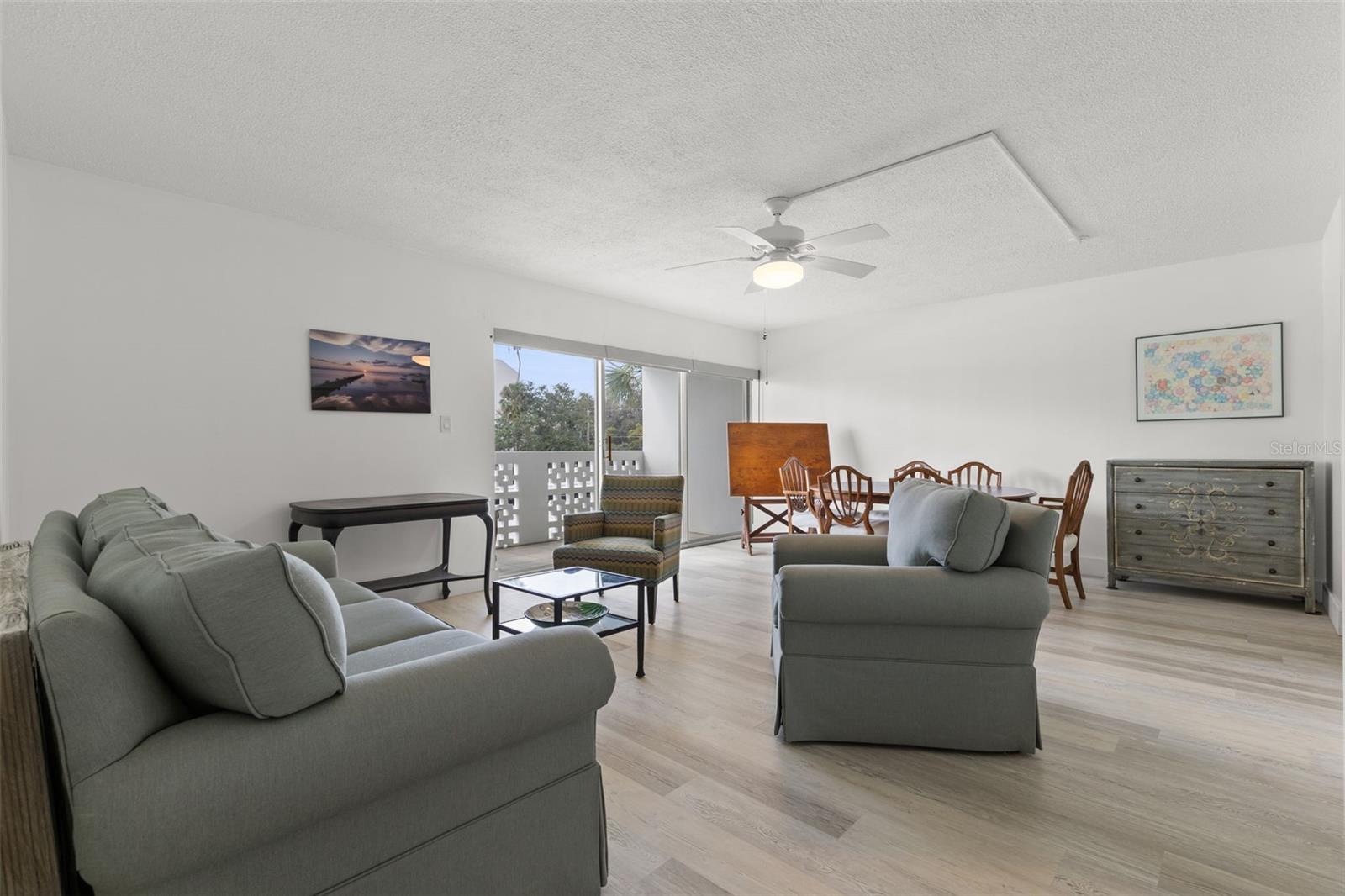 HARBOUR HOUSE CONDO - Residential