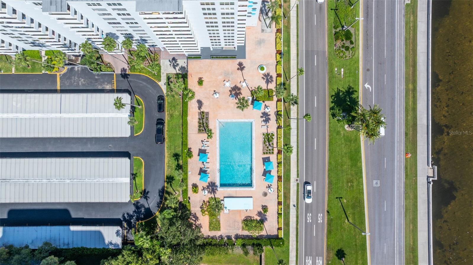 HARBOUR HOUSE CONDO - Residential