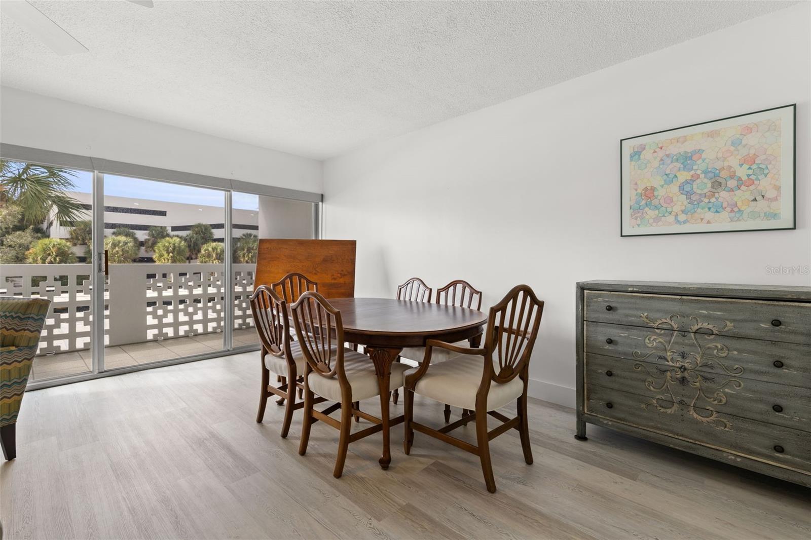 HARBOUR HOUSE CONDO - Residential