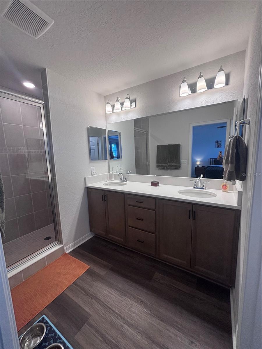 THE CROSSINGS PH 1 - Residential Lease