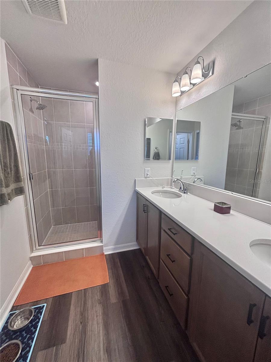 THE CROSSINGS PH 1 - Residential Lease