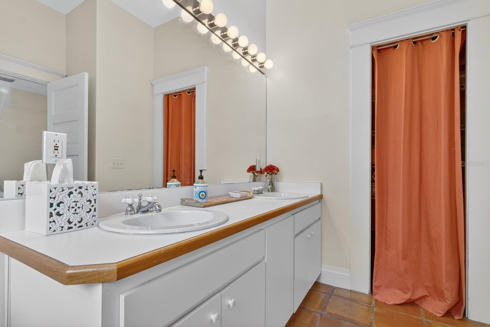 MORRISON GROVE SUB - Residential