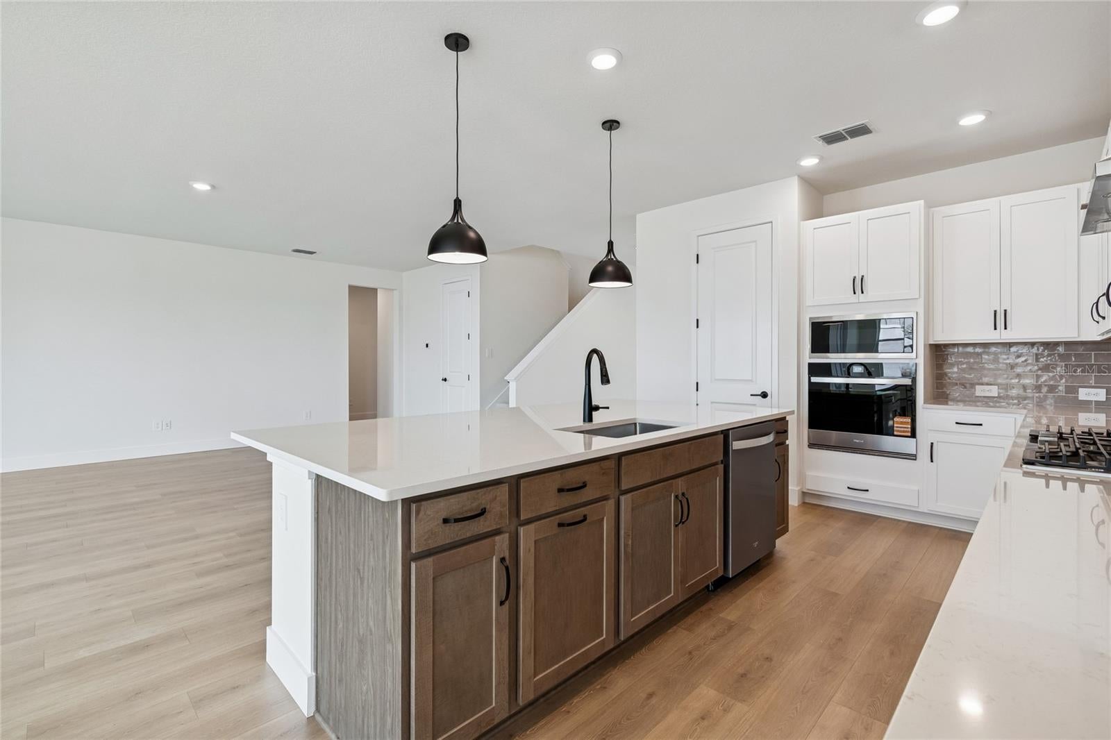 7770 OCEAN SPRAY TRAIL