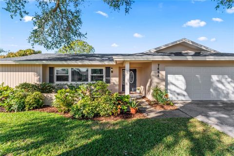 A home in SEMINOLE