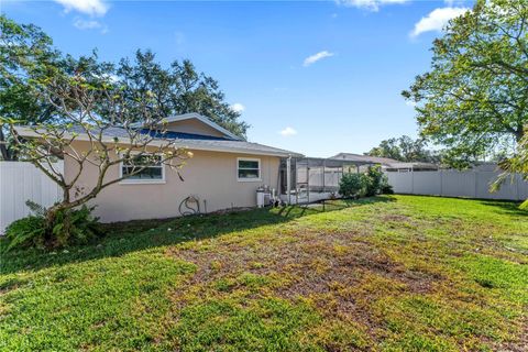 A home in SEMINOLE