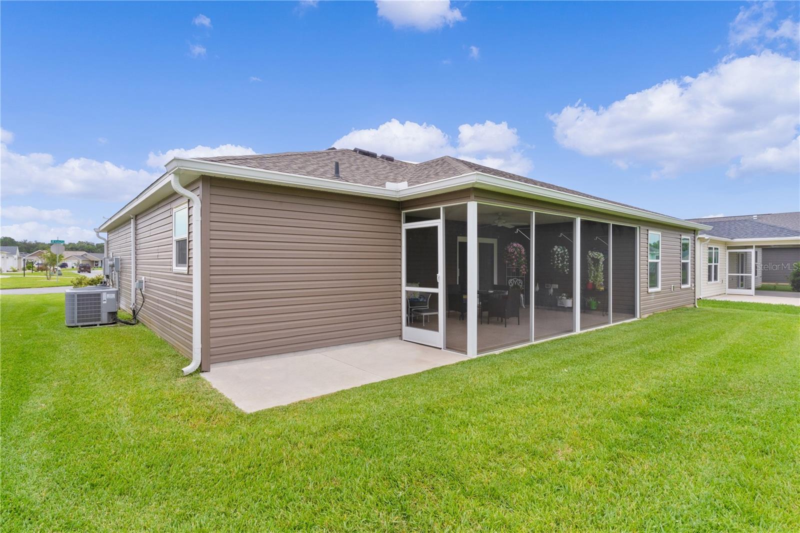 VILLAGES/SOUTHERN OAKS UN #126 - Residential