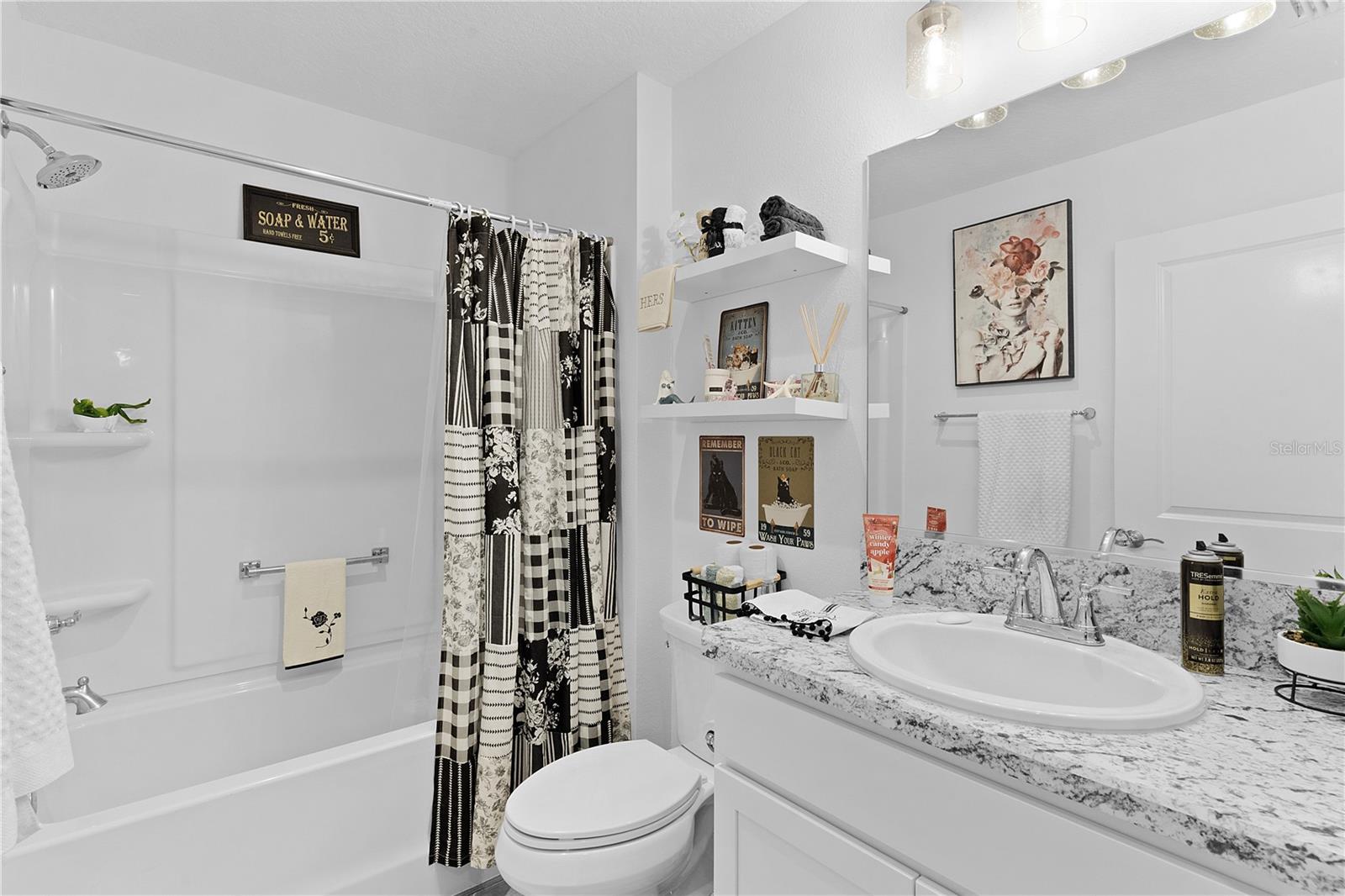 VILLAGES/SOUTHERN OAKS UN #126 - Residential