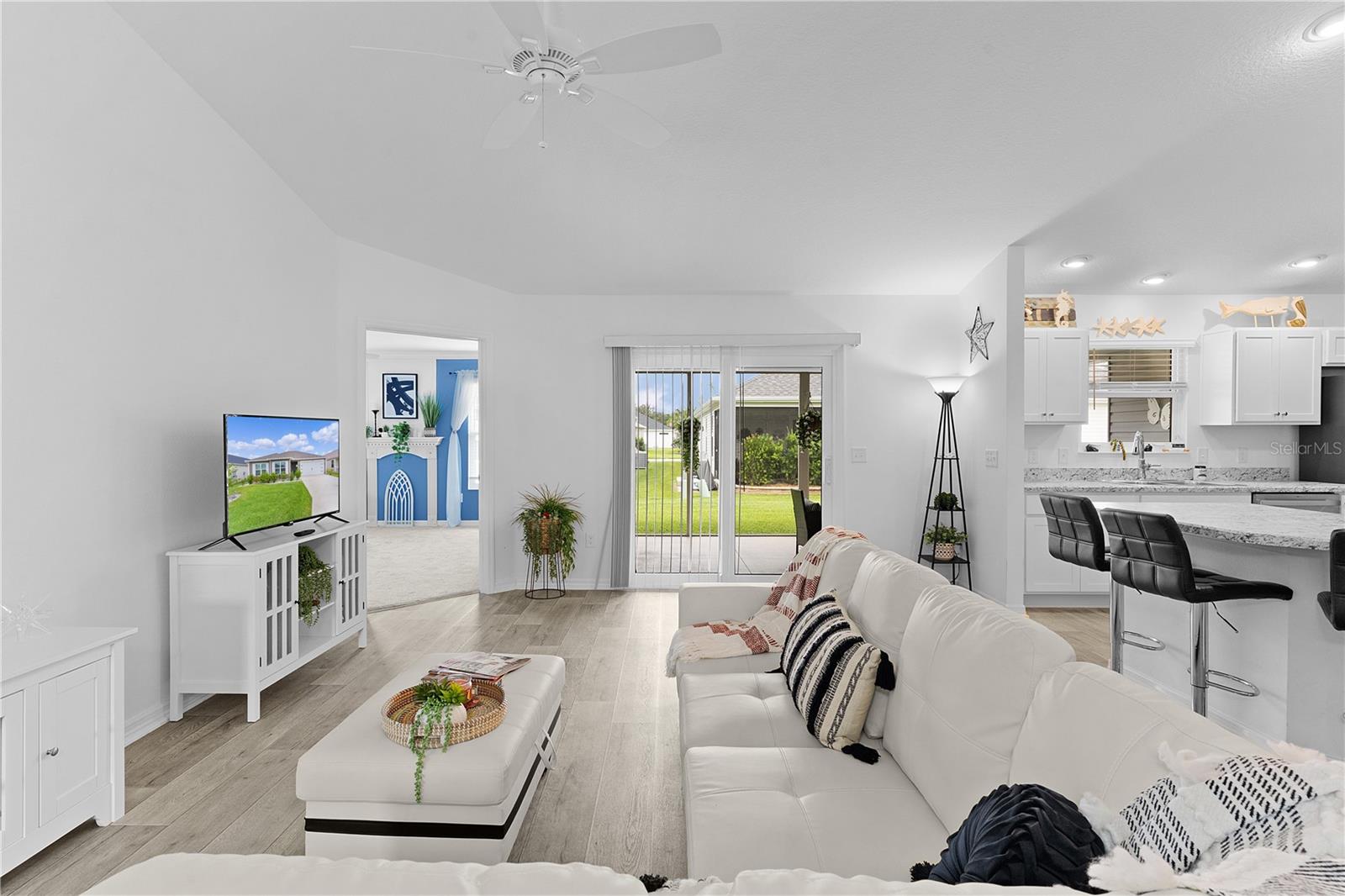 VILLAGES/SOUTHERN OAKS UN #126 - Residential