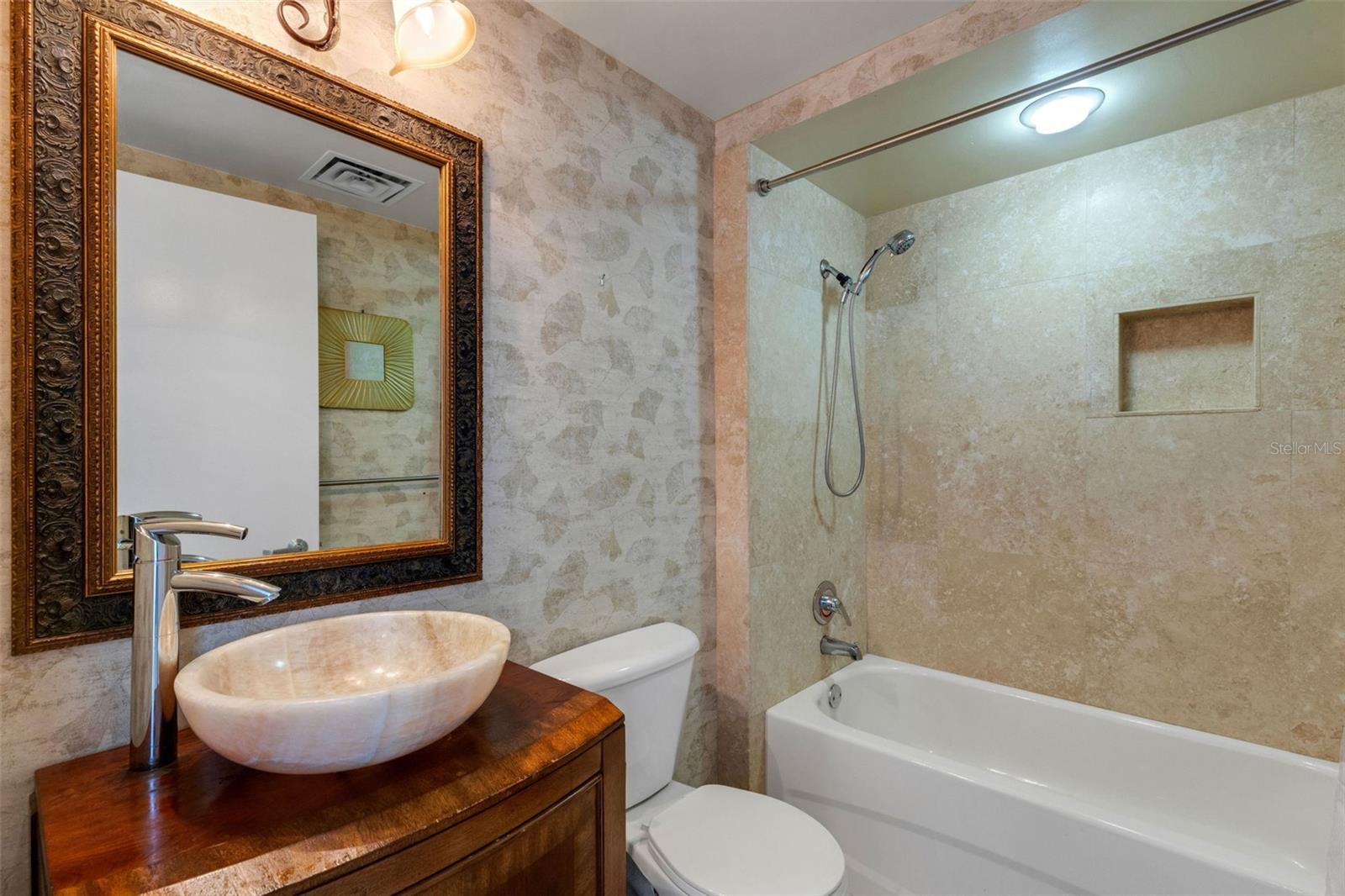 CITYSCAPE AT COURTHOUSE CENTRE - Residential