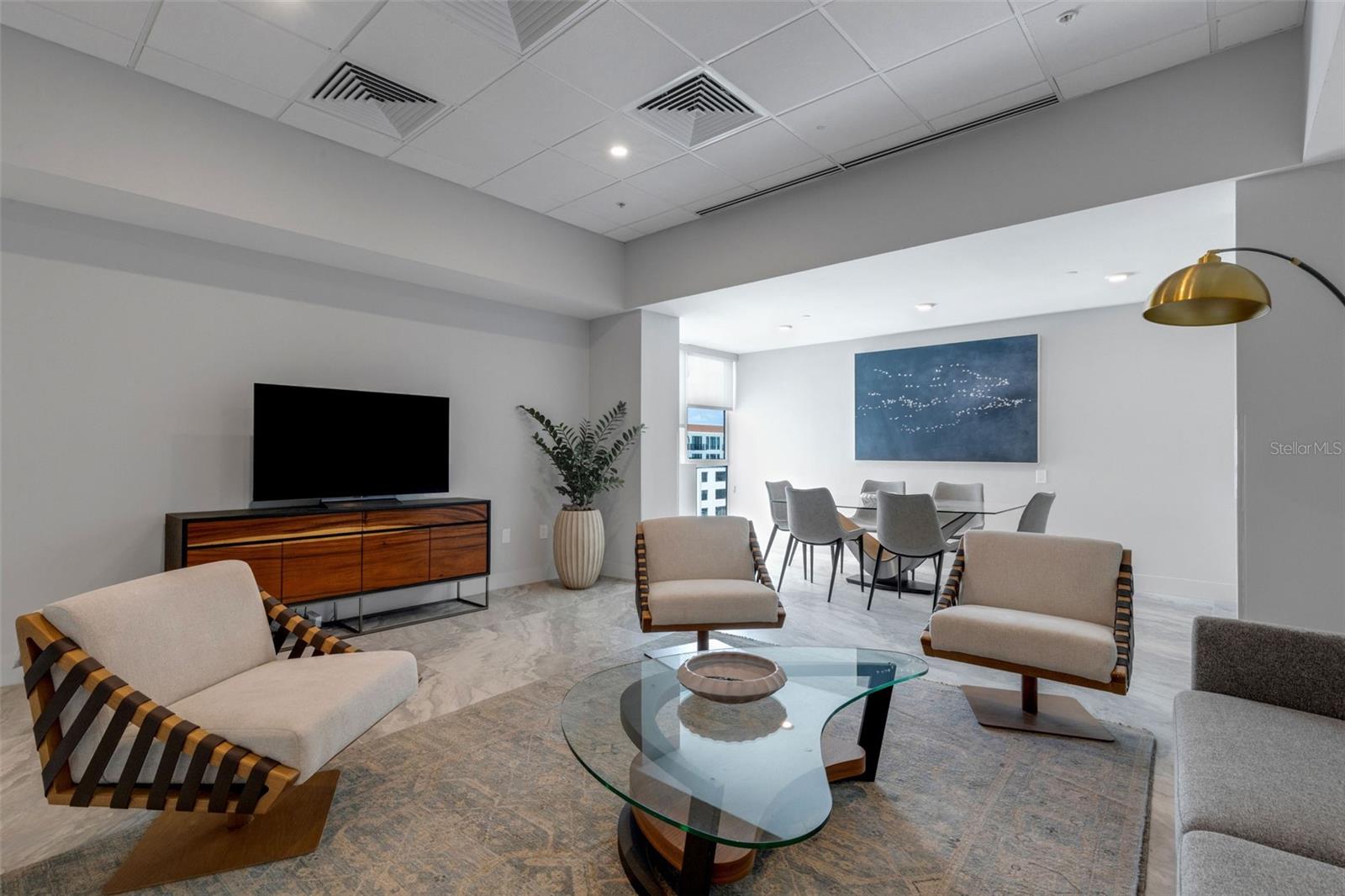 CITYSCAPE AT COURTHOUSE CENTRE - Residential