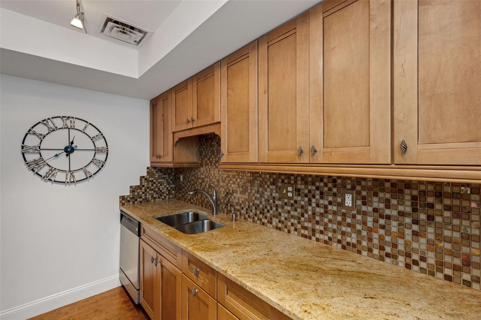 CITYSCAPE AT COURTHOUSE CENTRE - Residential