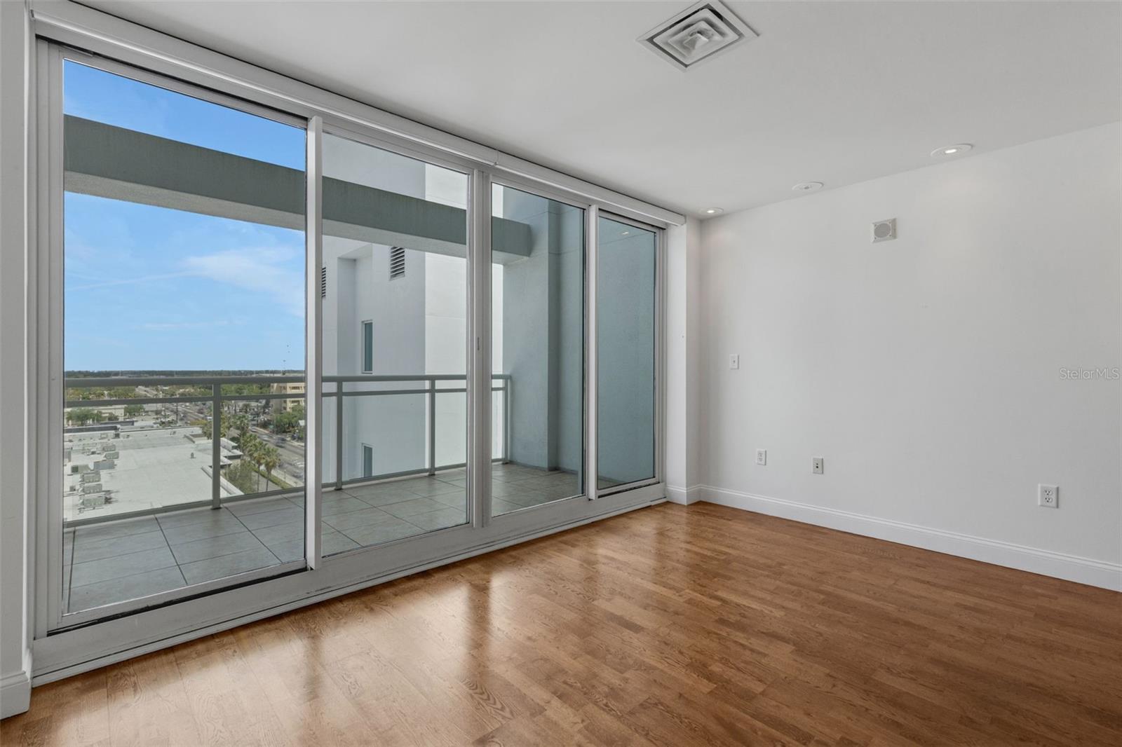 CITYSCAPE AT COURTHOUSE CENTRE - Residential