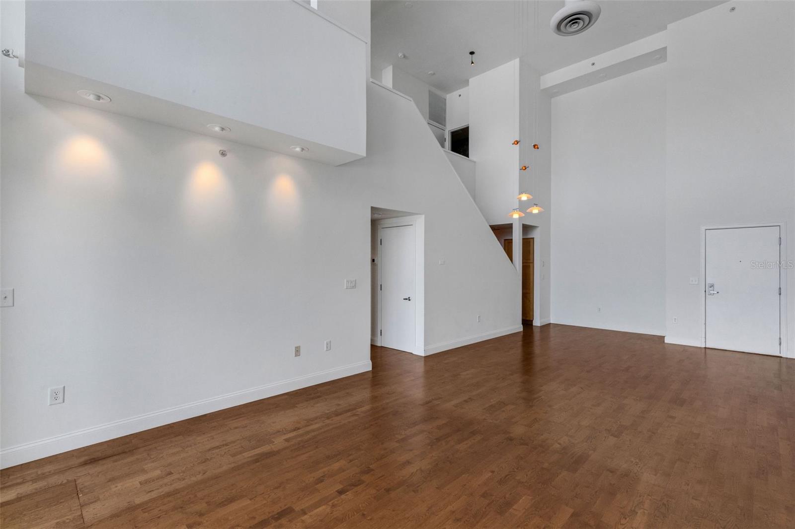 CITYSCAPE AT COURTHOUSE CENTRE - Residential