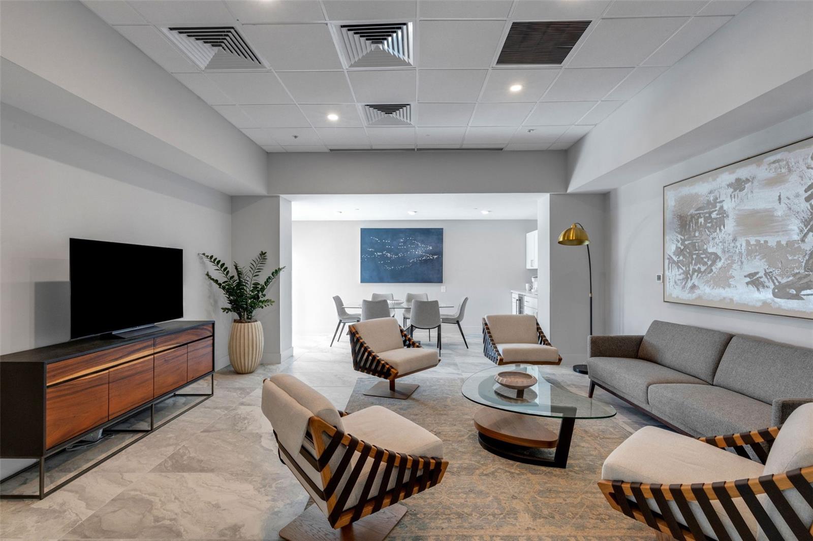 CITYSCAPE AT COURTHOUSE CENTRE - Residential