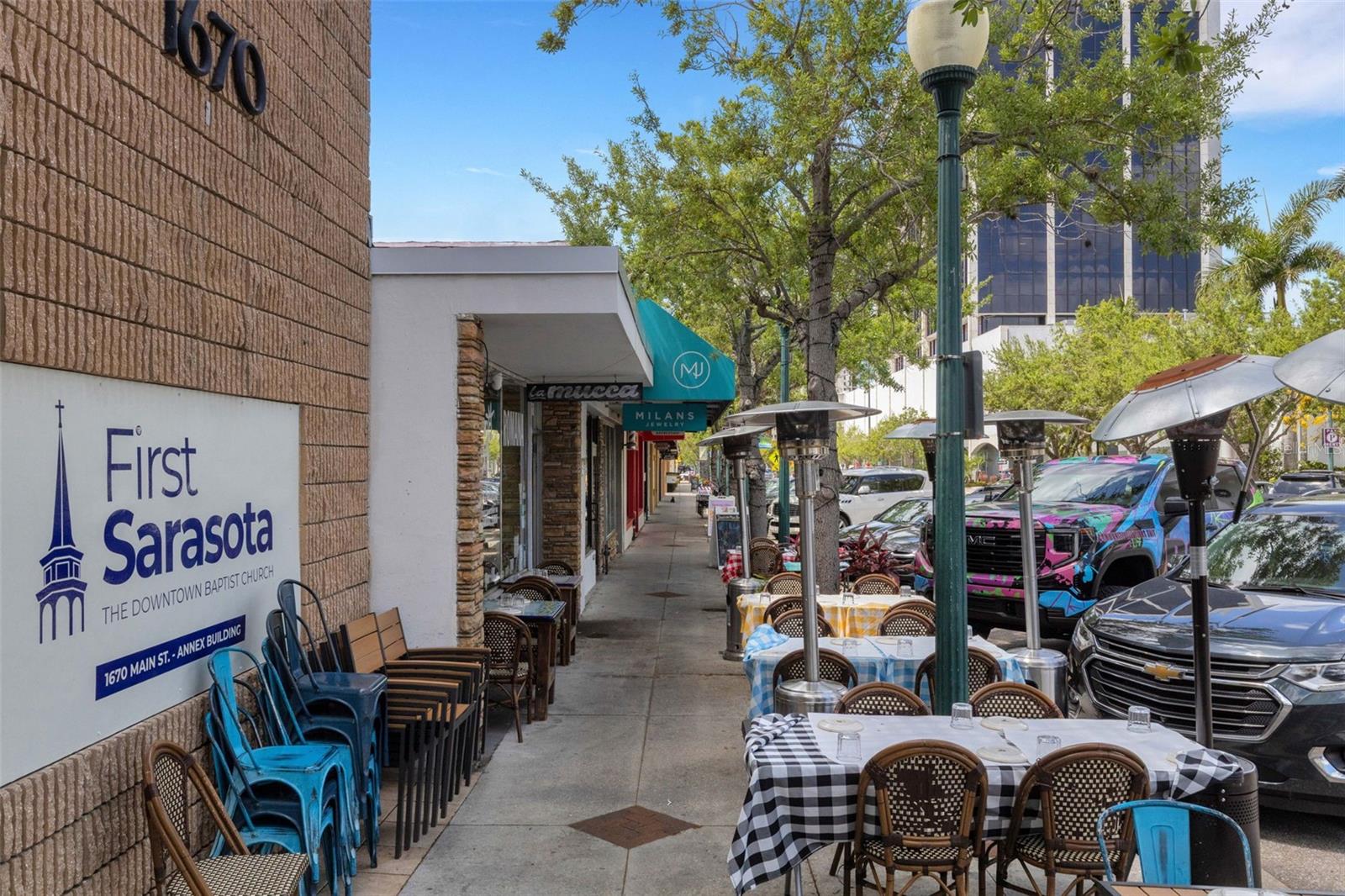 CITYSCAPE AT COURTHOUSE CENTRE - Residential