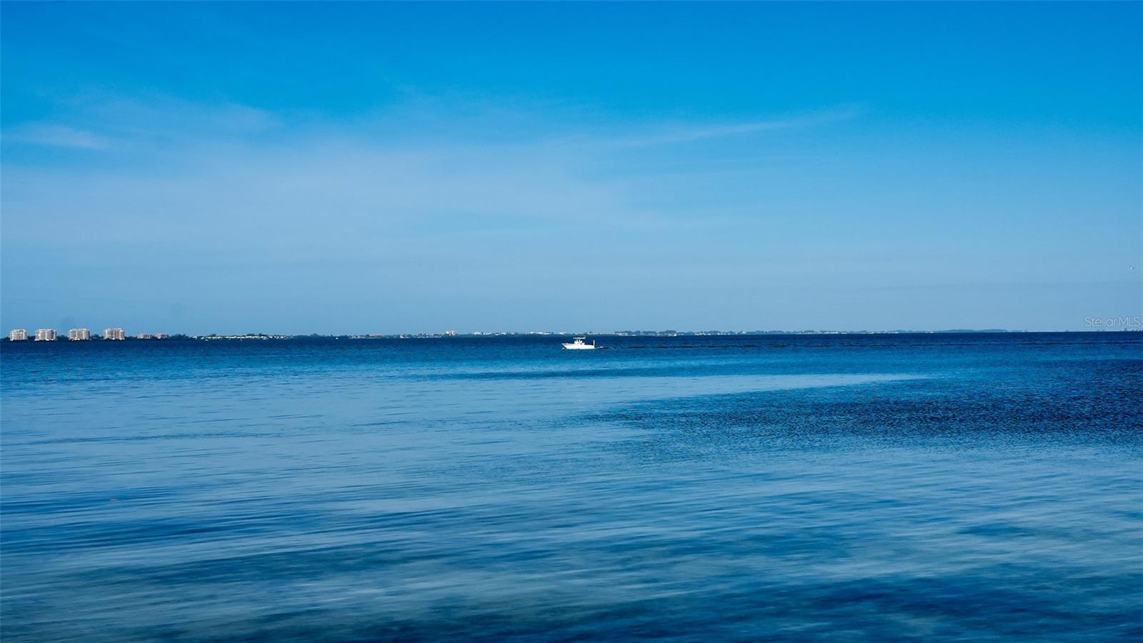 SAPPHIRE SHORES - Residential