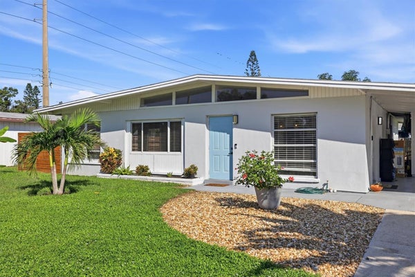 2821 BAY ST, SARASOTA, FL 34237 - Image c6cb8d8d19c366fdc34b8a30819a1124/1044018577