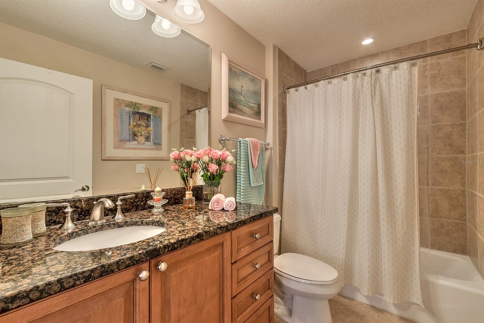 Bella Vista Condo - Residential