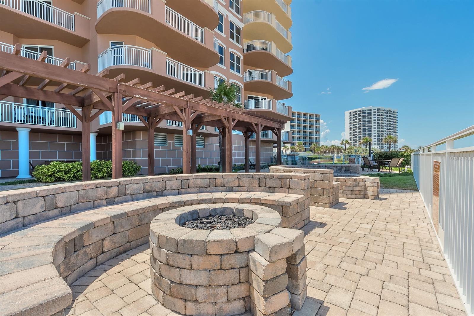 Bella Vista Condo - Residential