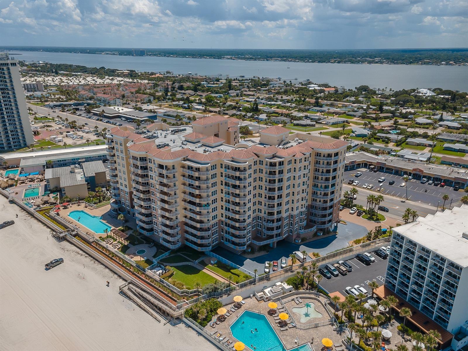 Bella Vista Condo - Residential