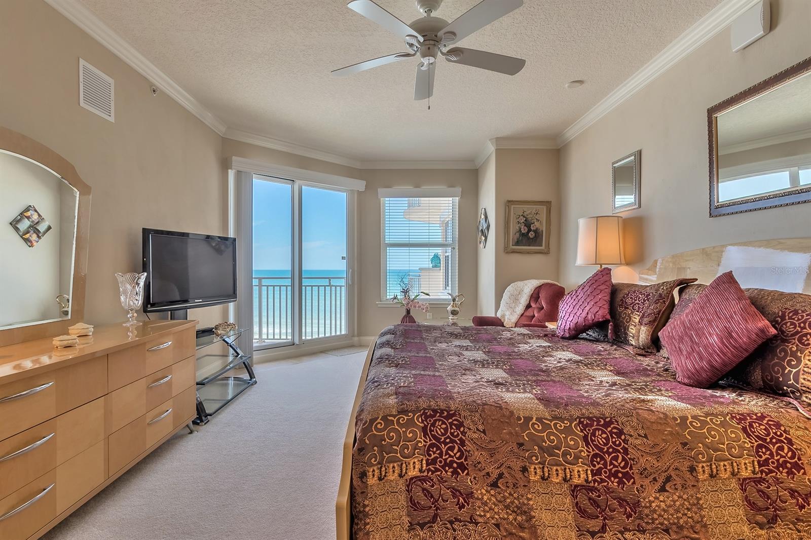 Bella Vista Condo - Residential