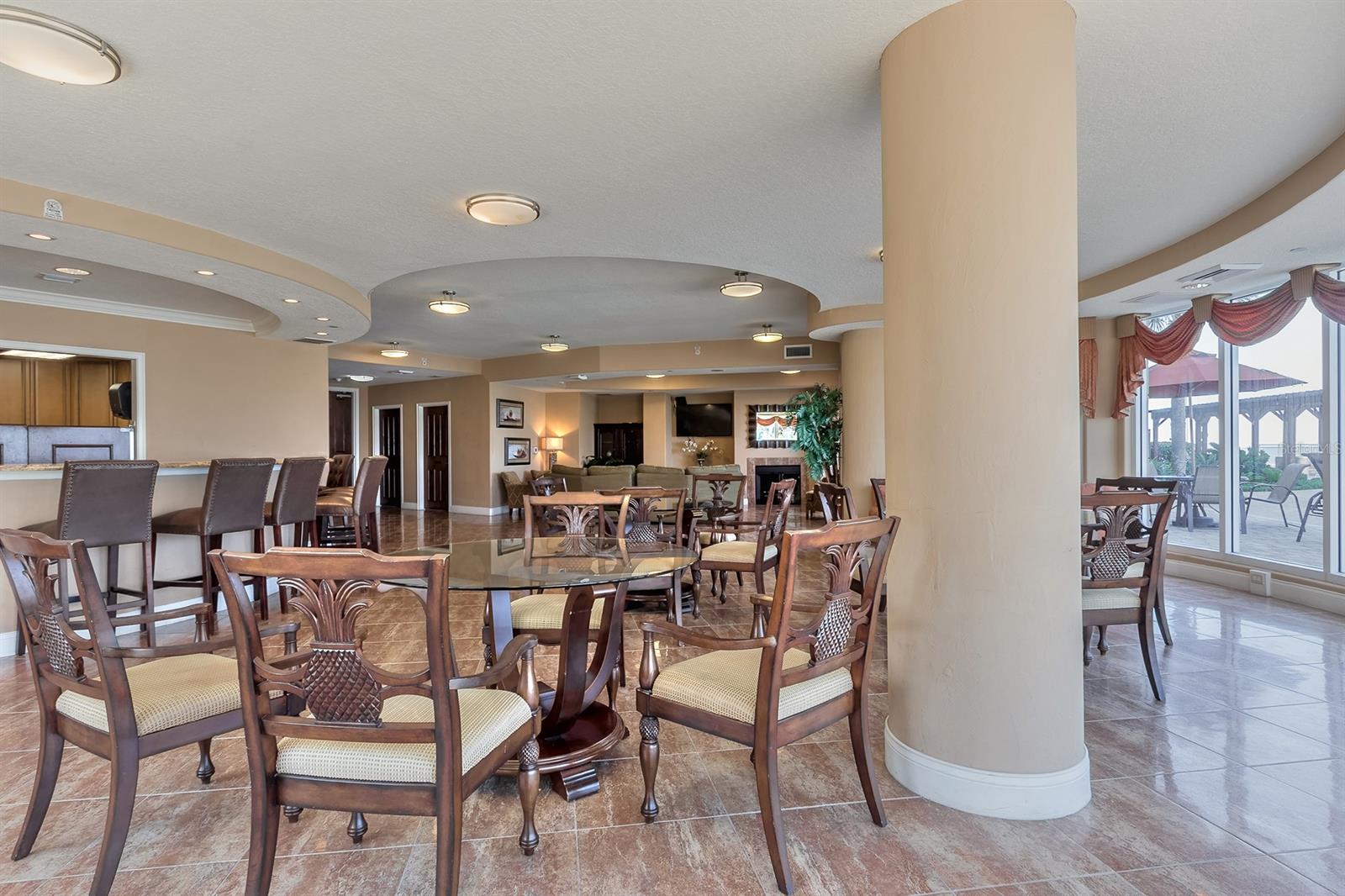 Bella Vista Condo - Residential