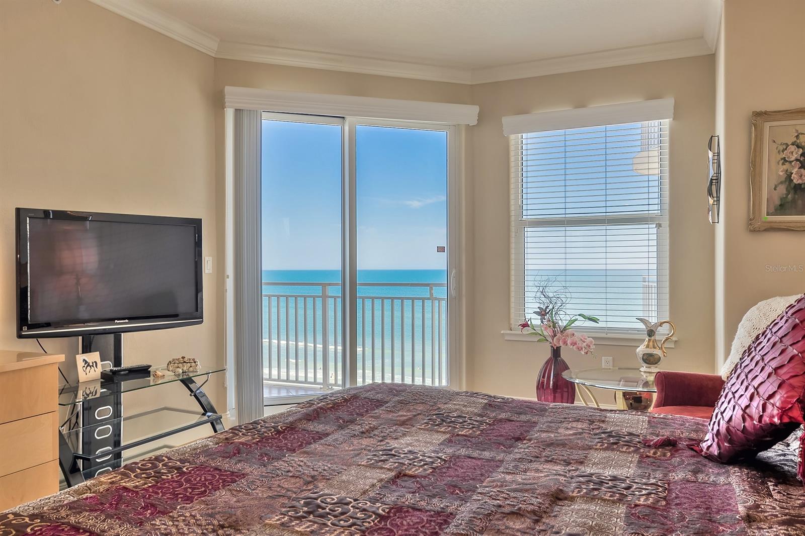 Bella Vista Condo - Residential