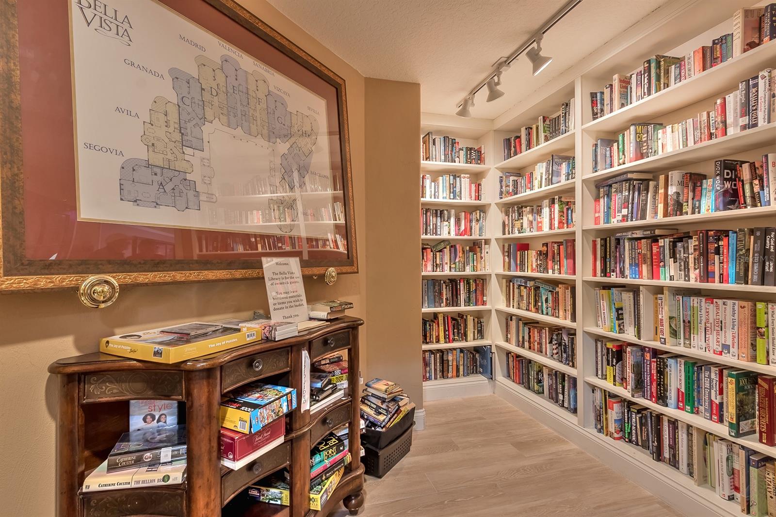 Bella Vista Condo - Residential