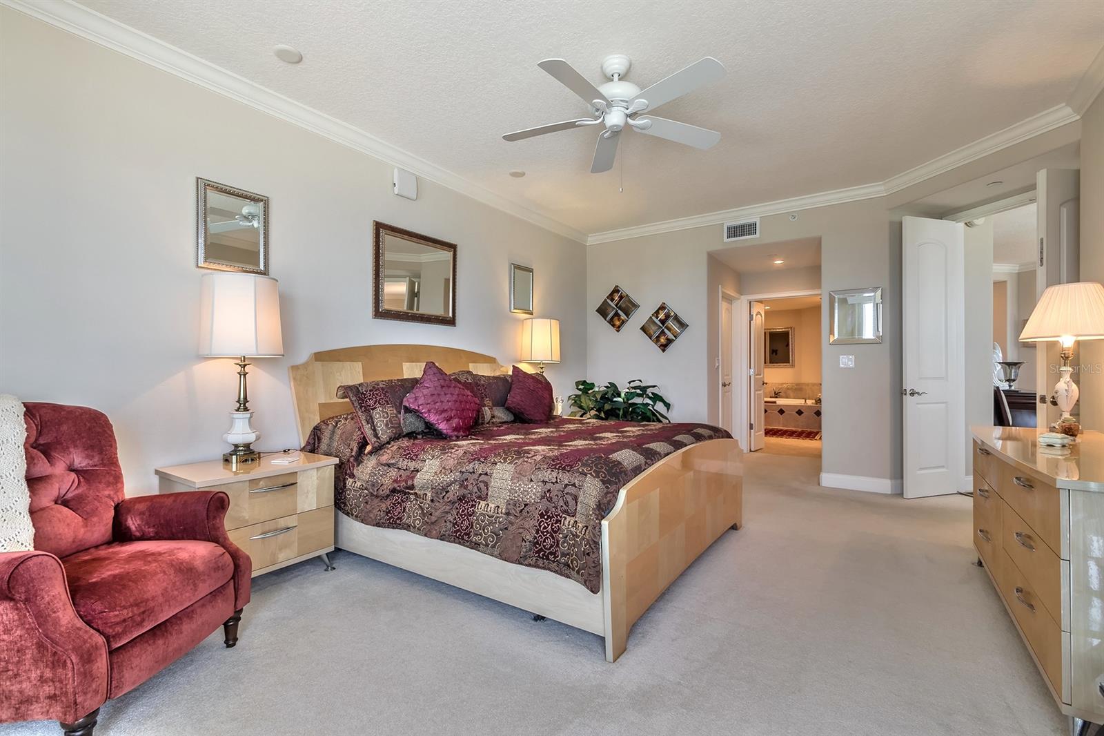 Bella Vista Condo - Residential