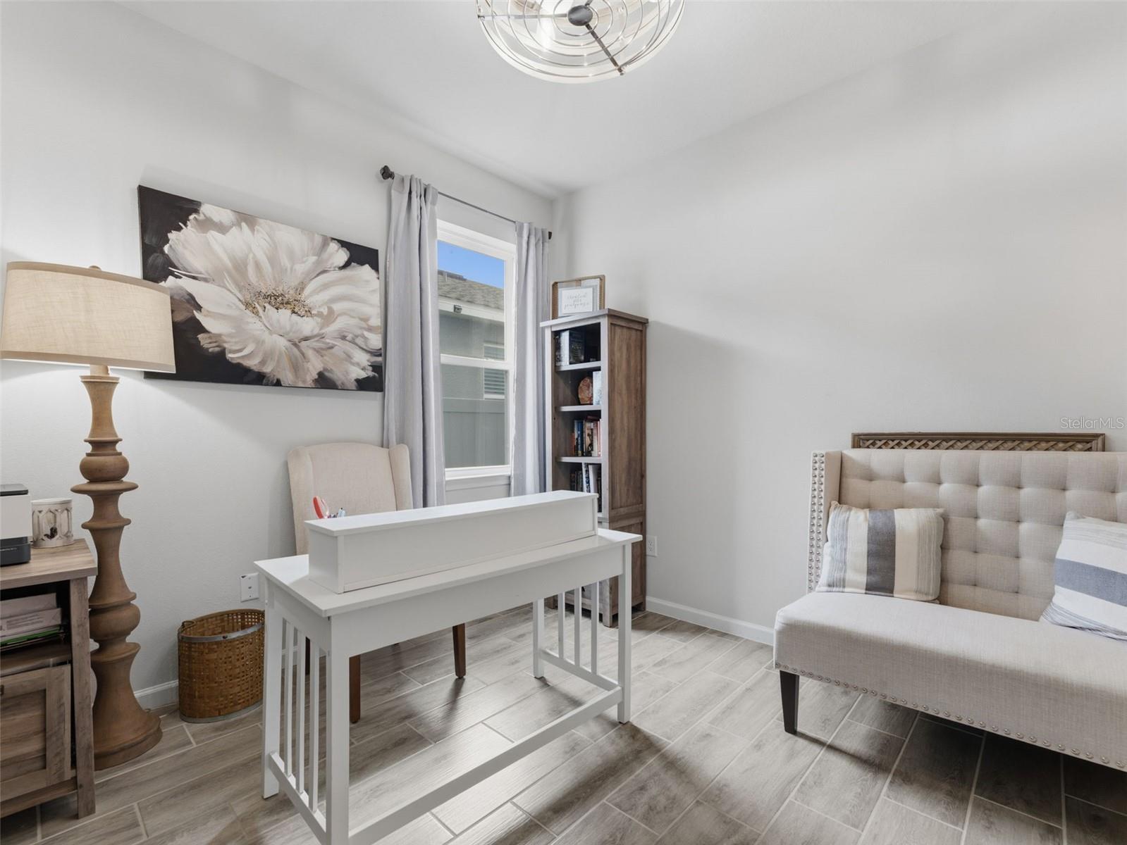 LUCAYA LAKE CLUB PH 4C - Residential